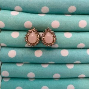 Rose quartz and gold stud earrings